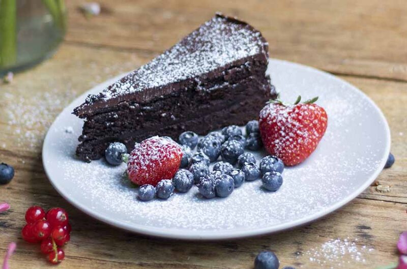 Quick & Easy Chocolate Cake with Berries