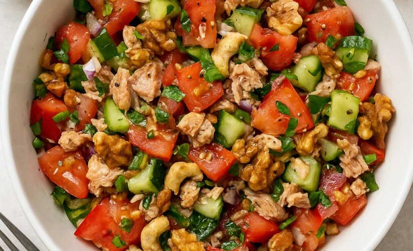 fresh tomato tuna salad with nuts