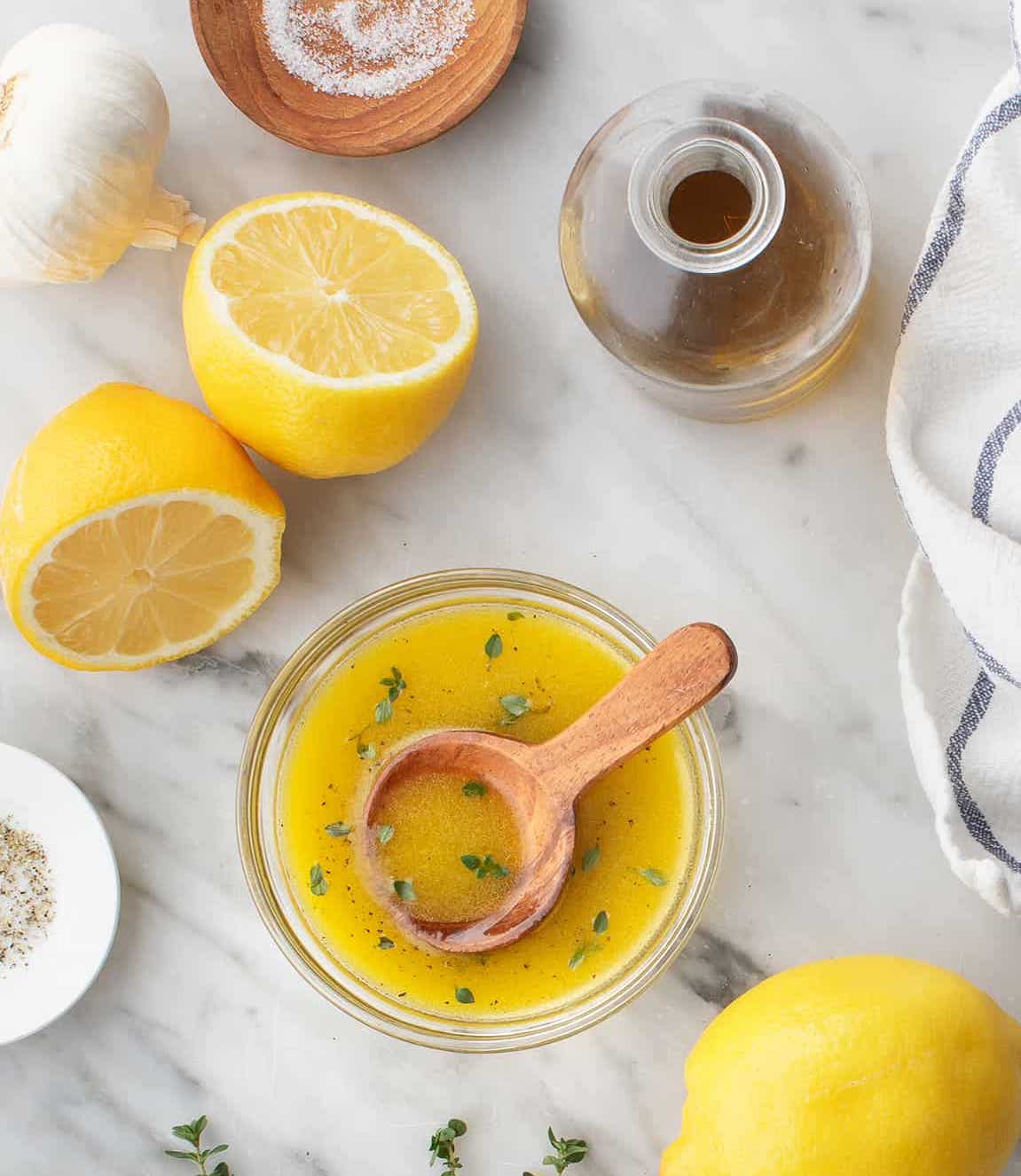 fresh tomato tuna salad with nuts